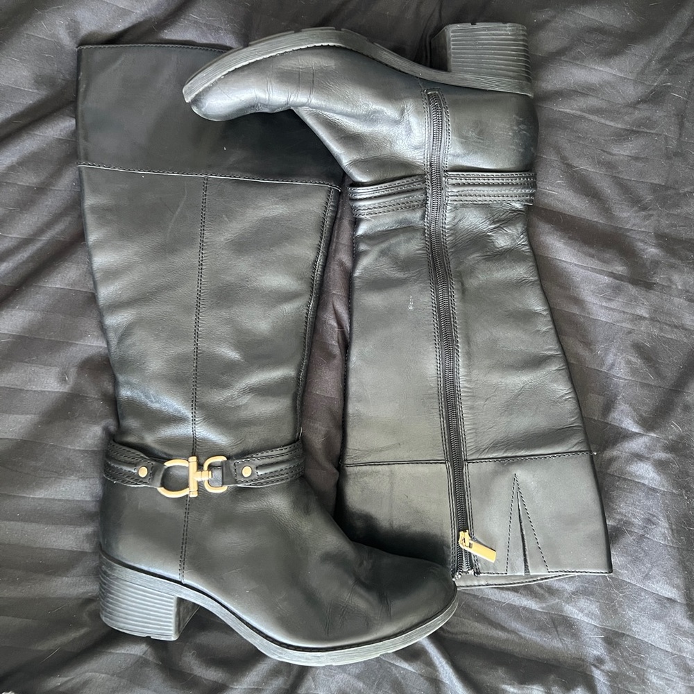 Womens size 9.5 black zip up over calf boots